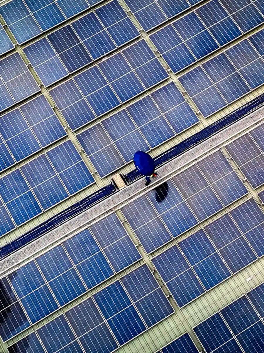 Factories &amp; Industry with rooftop solar